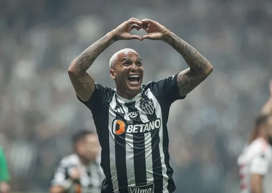 Imagem ilustrativa da imagem Reveja o show de Deyverson que colocou o Atlético-MG perto da final da Libertadores