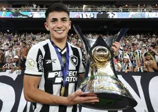 Problemas no Lyon podem facilitar chegada de Almada ao Botafogo para o Mundial