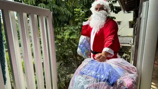 Imagem ilustrativa da imagem “Venci a dor de perder cinco familiares como Papai Noel”, diz advogado