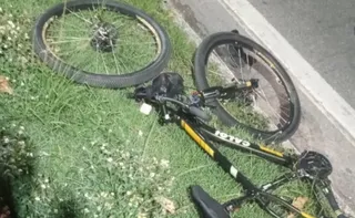 Imagem ilustrativa da imagem Ciclista morre após ser atingido por caminhão na BR-101, na Serra