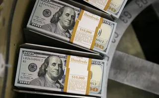 Imagem ilustrativa da imagem Dólar fecha a R$ 5,91 e Bolsa ultrapassa 124 mil pontos com tarifas de Trump