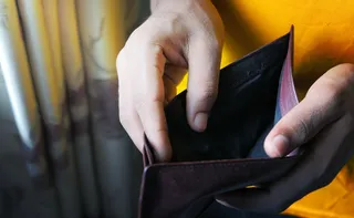 Imagem ilustrativa da imagem Especialistas dão dicas de como sair financeiramente do vermelho em 2025