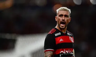 Imagem ilustrativa da imagem Sem Gabigol, Flamengo dá camisa 10 a Arrascaeta