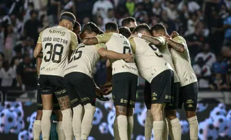 Imagem ilustrativa da imagem Sem Coutinho, Vasco apresenta futebol pobre, empata com Sampaio Corrêa e é vaiado