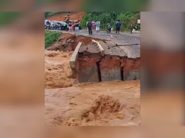 Imagem ilustrativa da imagem Chuva destrói ponte na região Serrana do ES