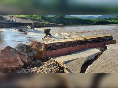 Imagem ilustrativa da imagem Chuva destrói ponte no Rio Grande do Sul dois meses após inauguração