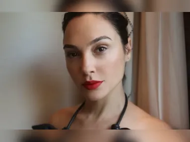 Imagem ilustrativa da imagem Gal Gadot teve coágulo no cérebro durante reta final de 4º gravidez