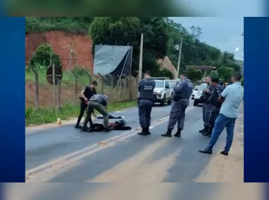 Mulher é arremessada de carro em movimento após sequestro no ES