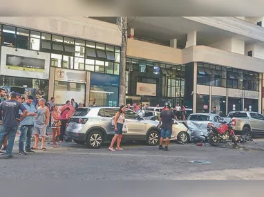 Carro que fez o transporte dos órgãos: o coração foi levado para um paciente em São Paulo