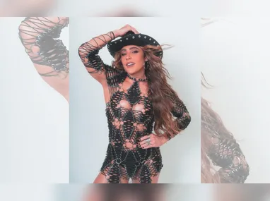 Para a turnê, Anitta decidiu homenagear modalidades esportivas, por meio dos seus figurinos