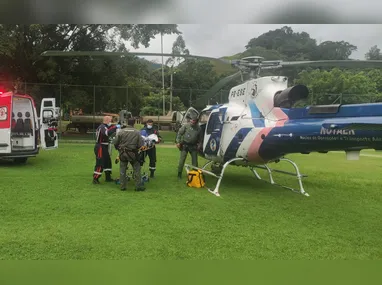 Imagem ilustrativa da imagem Vítima é transportada de helicóptero após cair em rio em Santa Leopoldina