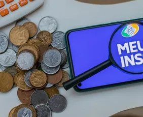 Imagem ilustrativa da imagem Desconto com a sigla RMC é “dívida infinita”