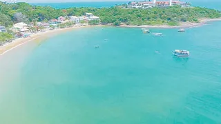 Imagem ilustrativa da imagem Mar azul, lazer e badalação nas praias de Anchieta