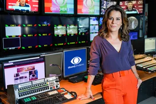 Imagem ilustrativa da imagem Adriana Araújo: a contadora de histórias emocionantes