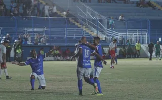 Imagem ilustrativa da imagem “Foi de lavar a alma”, celebra Edinho após goleada do Vitória no Capixabão