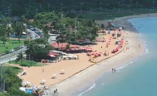 Imagem ilustrativa da imagem Foragido mineiro é preso enquanto curtia praia de Vitória