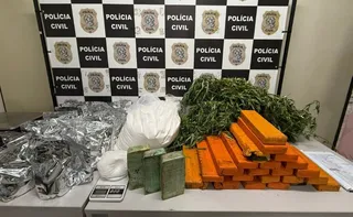 Imagem ilustrativa da imagem Polícia encontra 26 kg de maconha em "pantanal" na Serra e prende dois suspeitos