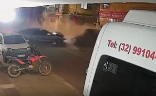 Imagem ilustrativa da imagem VÍDEO | Motorista com sinais de embriaguez e sem CNH causa acidente no Sul do ES