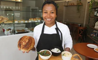 Imagem ilustrativa da imagem Aprenda a fazer pastinhas deliciosas para servir como entrada