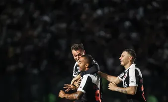 Imagem ilustrativa da imagem Paulo Henrique decide, Vasco supera o Maricá e é o único invicto do Carioca