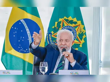 Imagem ilustrativa da imagem "Brasil está menos pobre e com mais renda", diz Lula ao Congresso