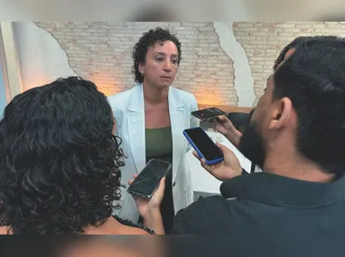 Erica Neves afirmar estar estudando limite de reeleições | Foto: LR Comunicação