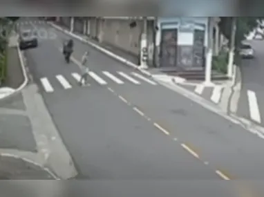 Imagem ilustrativa da imagem VÍDEO | Idoso de 88 anos é morto por homem que empinava moto em São Paulo