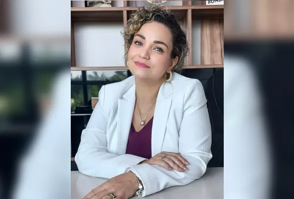 Sátina Pimenta é psicóloga clínica, advogada e professora universitária