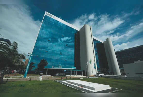 Sede do INSS em Brasília: órgão tem cerca de 4 mil edificações ociosas em todo o País, sendo que 100 são usadas como postos de saúde ou hospitais | Foto: Agência Brasil
