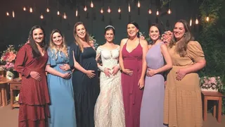 Imagem ilustrativa da imagem Amigas do ES ficam grávidas após foto divertida