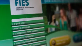 Imagem ilustrativa da imagem Inscrições para vagas remanescentes do Fies acabam nesta terça-feira