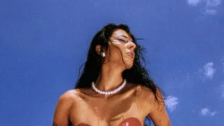 Imagem ilustrativa da imagem Gabriela Brown canta suas idas e vindas de Vitória