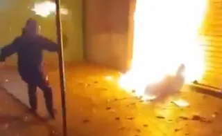 Imagem ilustrativa da imagem Adolescente é suspeito de de incendiar morador de rua no RJ e transmitir ao vivo