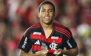 Imagem ilustrativa da imagem Joshua tem multa de R$ 450 milhões e mais de 100 gols como meia na base do Flamengo