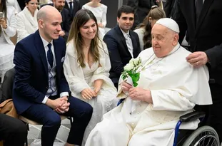 Imagem ilustrativa da imagem Papa Francisco deixou texto inédito com conselho para casais; leia