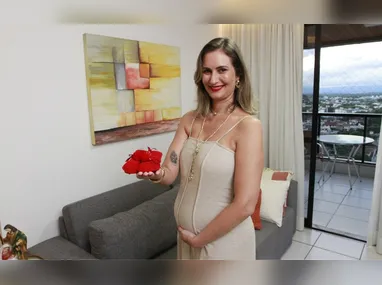 Embora as mulheres não sejam afetadas pelo casamento, outros fatores aumentam as chances  para elas