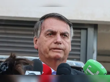 Imagem ilustrativa da imagem Bolsonaro pede anulação da delação de Cid e afastamento de Moraes