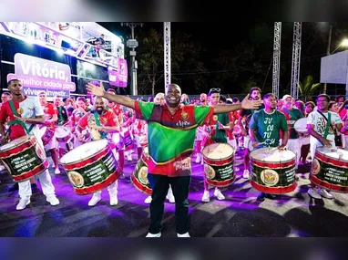 Desfile da Jucutuquara contou a simbologia do coração e e suas emoções ao longo do tempo