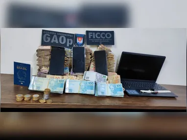 No total, cinco pessoas ficaram feridas. Quatro delas, da família das vítimas