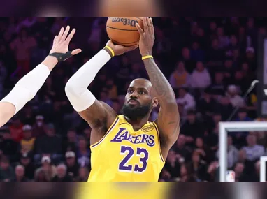 Imagem ilustrativa da imagem LeBron James se torna o primeiro jogador da história da NBA a atingir 50 mil pontos