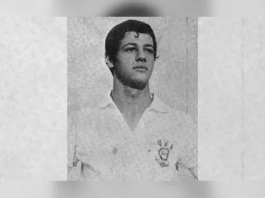 Imagem ilustrativa da imagem Luiz Carlos, zagueiro histórico do Corinthians, morre aos 77 anos