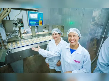 Produtoras da Associação Mulheres do Cacau, que fazem o mel de cacau, participaram de curso de capacitação