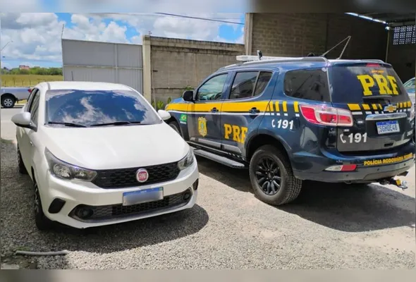 Três carros clonados são apreendidos em Linhares e Guarapari