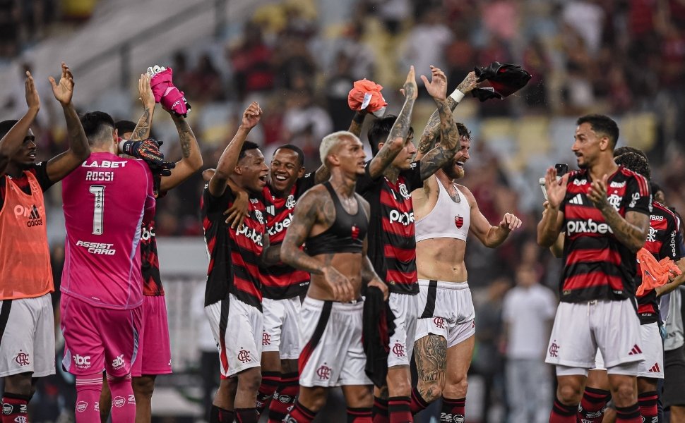 Flamengo sai invicto de clássicos e vê rivais em apuros no Carioca