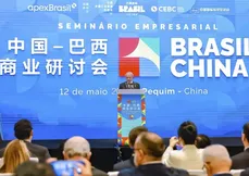 As declarações surgiram no final do discurso, de improviso, um dos momentos em que foi aplaudido