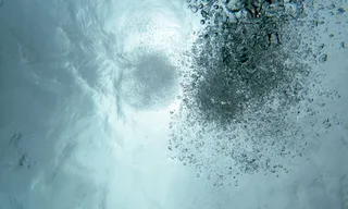 Imagem ilustrativa da imagem Bebê de 1 ano morre afogado em balde com água sanitária em Gameleira, na Mata Sul