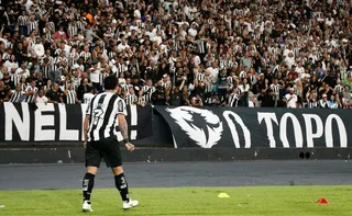 Imagem ilustrativa da imagem Botafogo leva susto, mas vence e depende só de si para avançar na Libertadores