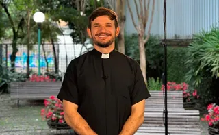 Imagem ilustrativa da imagem Conheça padre Patrick, capixaba que fala sobre humor e depressão