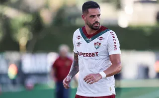 Imagem ilustrativa da imagem Fluminense anuncia a rescisão de contrato com o veterano meia Renato Augusto