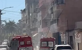 Imagem ilustrativa da imagem Incêndio em apartamento deixa casal ferido no Sul do ES; veja vídeo